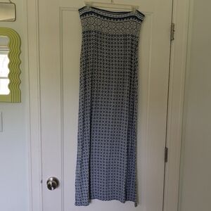 Max Studio woman's geometric pattern maxi skirt XS